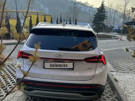 Hyundai Santa Fe 2021 года за 14 200 000 тг. в Алматы – фото 7