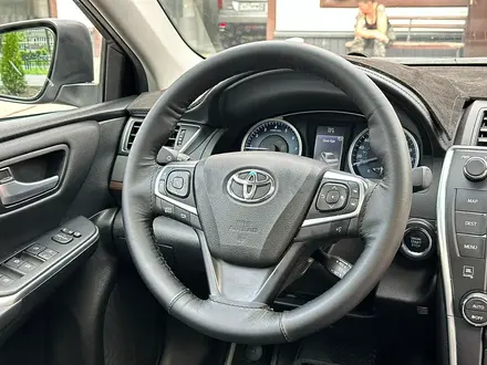Toyota Camry 2015 года за 9 800 000 тг. в Алматы – фото 10