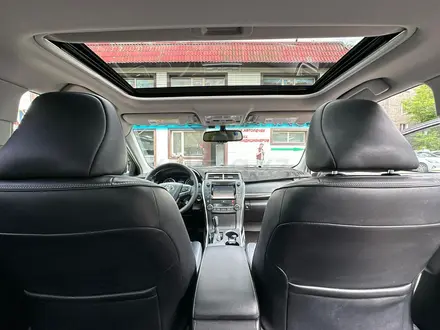 Toyota Camry 2015 года за 9 800 000 тг. в Алматы – фото 19