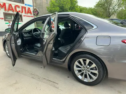 Toyota Camry 2015 года за 9 800 000 тг. в Алматы – фото 21