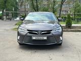 Toyota Camry 2015 года за 9 800 000 тг. в Алматы – фото 4
