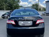 Toyota Camry 2011 года за 4 300 000 тг. в Уральск – фото 5