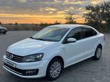 Volkswagen Polo 2015 года за 5 500 000 тг. в Актобе
