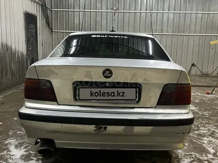 BMW 318 1992 года за 800 000 тг. в Шу – фото 2