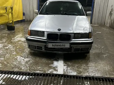 BMW 318 1992 года за 800 000 тг. в Шу – фото 6