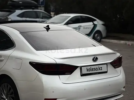 Lexus ES 300h 2013 года за 12 500 000 тг. в Актау – фото 4