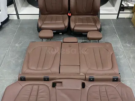 СИДЕНЬЕ BMW X5 G05 за 5 505 тг. в Шымкент
