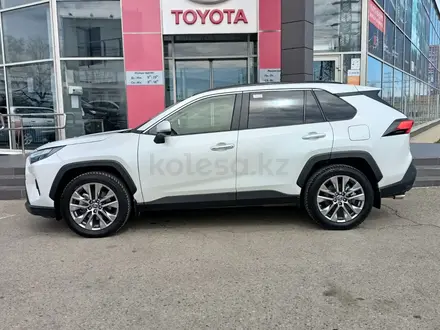 Toyota RAV4 2022 годаүшін18 500 000 тг. в Усть-Каменогорск – фото 3