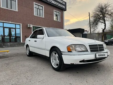 Mercedes-Benz C 220 1996 года за 1 700 000 тг. в Тараз – фото 2