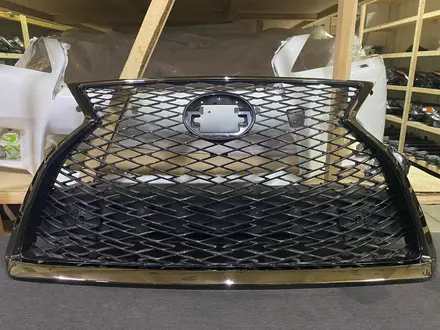 Решетка радиатора F Sport RX в бампер фспорт хром никель молдинг рестайлинг за 990 тг. в Алматы