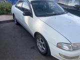 Toyota Carina 1996 года за 1 100 000 тг. в Петропавловск – фото 2