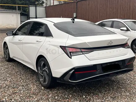 Hyundai Elantra 2025 года за 7 700 000 тг. в Алматы – фото 13