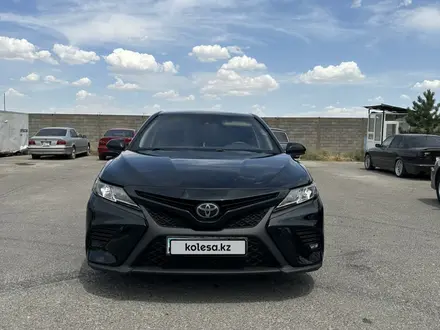 Toyota Camry 2019 года за 12 000 000 тг. в Шымкент