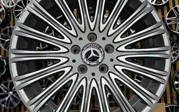 Mercedes-Benz R18: 5: 112 за 275 000 тг. в Караганда