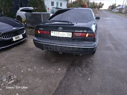 Toyota Camry 1999 года за 2 900 000 тг. в Тараз – фото 12