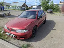 Mitsubishi Carisma, 1996