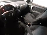 Renault Sandero 2011 года за 3 500 000 тг. в Атырау – фото 2