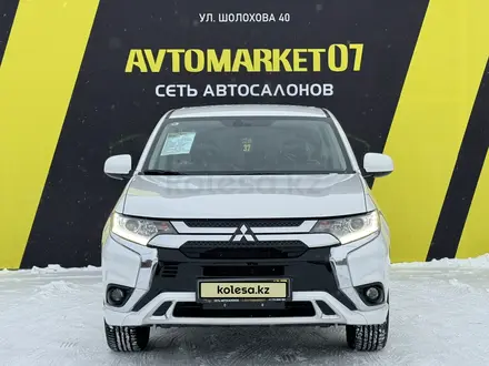 Mitsubishi Outlander 2022 года за 11 500 000 тг. в Уральск – фото 2