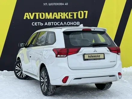 Mitsubishi Outlander 2022 годаүшін11 500 000 тг. в Уральск – фото 23