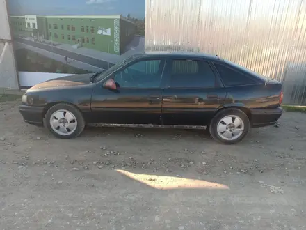 Opel Vectra 1993 года за 700 000 тг. в Актобе – фото 3