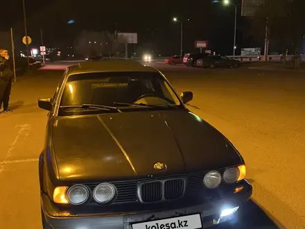 BMW 520 1990 года за 1 740 000 тг. в Алматы – фото 4