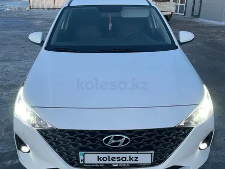 Hyundai Accent 2021 годаүшін9 000 000 тг. в Уральск – фото 2