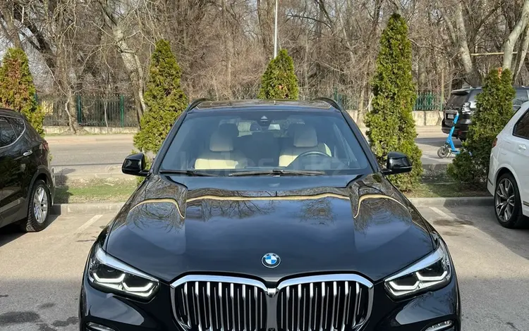 BMW X5 2021 года за 29 000 000 тг. в Алматы