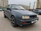 Volkswagen Golf 1994 года за 2 000 000 тг. в Астана – фото 3