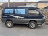 Mitsubishi Delica 1995 годаfor2 800 000 тг. в Алматы – фото 3
