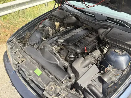 BMW 528 1999 года за 2 500 000 тг. в Алматы – фото 4