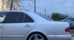 Mercedes-Benz E 320 1995 года за 4 400 000 тг. в Алматы – фото 3