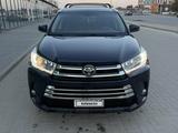 Toyota Highlander 2016 годаүшін10 500 000 тг. в Актобе – фото 2
