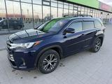 Toyota Highlander 2016 годаүшін10 500 000 тг. в Актобе – фото 3