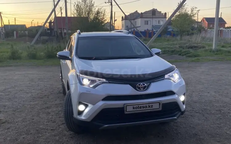Toyota RAV4 2018 годаүшін14 000 000 тг. в Уральск