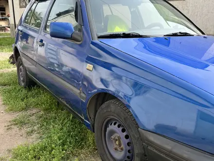 Volkswagen Golf 1994 года за 900 000 тг. в Алматы – фото 2