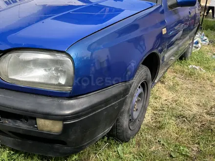 Volkswagen Golf 1994 года за 900 000 тг. в Алматы – фото 4