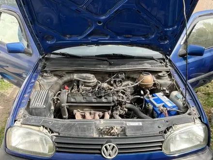 Volkswagen Golf 1994 года за 900 000 тг. в Алматы – фото 5