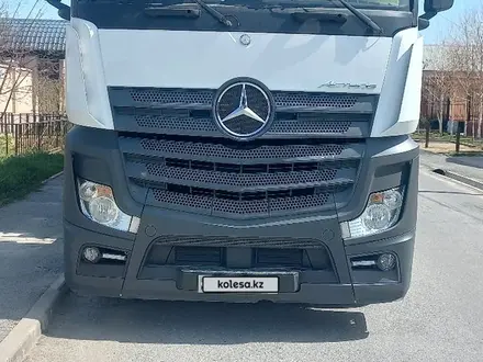 Mercedes-Benz  Actros 2017 года за 30 000 000 тг. в Шымкент – фото 21