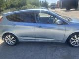 Hyundai Solaris 2012 года за 4 000 000 тг. в Уральск – фото 2