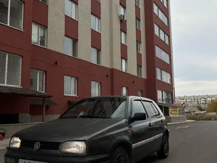 Volkswagen Golf 1993 года за 650 000 тг. в Астана – фото 2