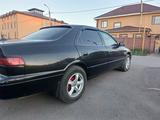 Toyota Camry 1998 годаүшін2 800 000 тг. в Астана – фото 3