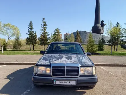 Mercedes-Benz E 200 1992 года за 1 250 000 тг. в Астана – фото 3