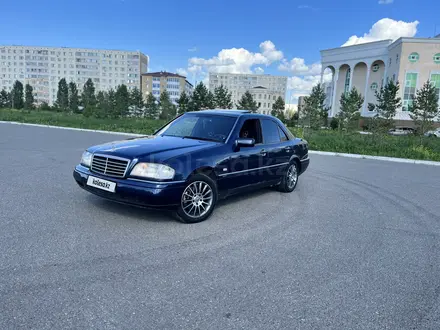 Mercedes-Benz C 180 1996 года за 2 400 000 тг. в Кокшетау