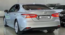 Toyota Camry 2021 года за 17 500 000 тг. в Алматы – фото 4