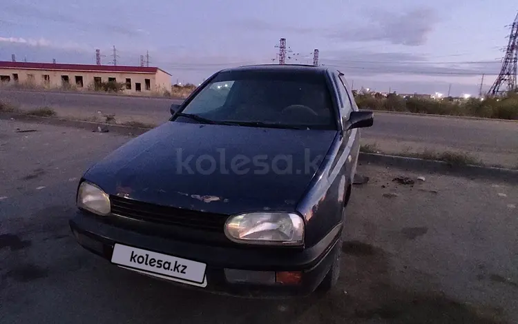 Volkswagen Golf 1994 годаfor800 000 тг. в Сатпаев