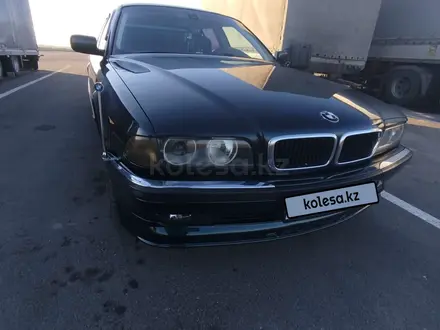 BMW 735 1996 года за 4 200 000 тг. в Кордай