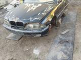 BMW 528 1998 года за 1 850 000 тг. в Жезказган – фото 4