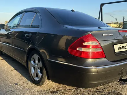 Mercedes-Benz E 200 2003 года за 5 200 000 тг. в Костанай – фото 4