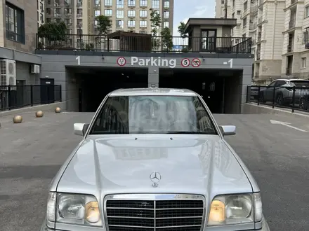 Mercedes-Benz E 320 1994 года за 3 300 000 тг. в Шымкент – фото 13