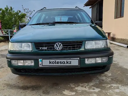 Volkswagen Passat 1994 года за 2 100 000 тг. в Жанакорган – фото 10